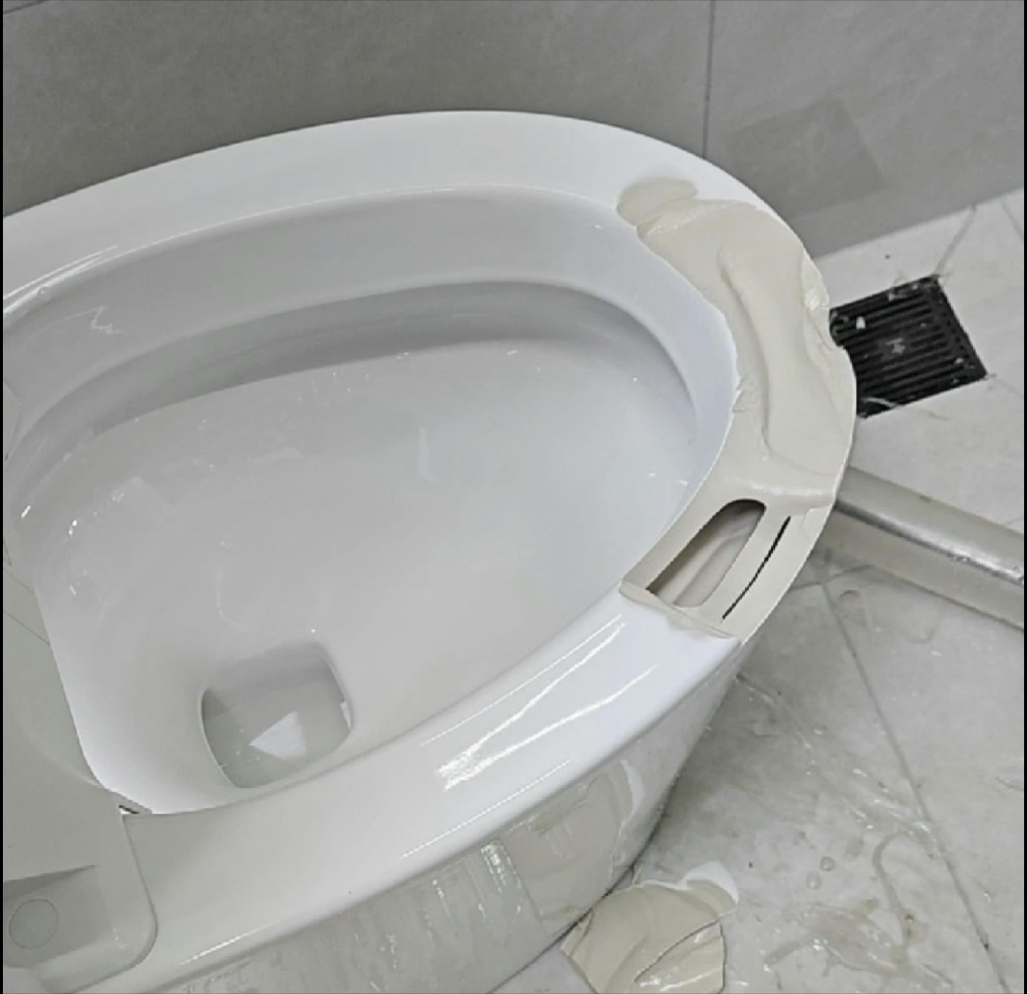 马桶瓷内部瓷脱落(马桶里面的瓷掉了怎么办) 马桶瓷内部瓷脱落(马桶里面的瓷掉了怎么办)